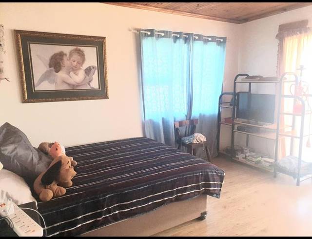 6 BEDROOM HOUSE FOR SALE IN CALYPSO BEACH